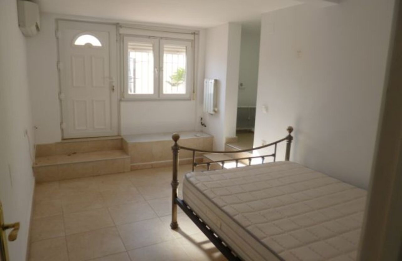 Herverkoop - Villa -
Villamartin - Costa Blanca