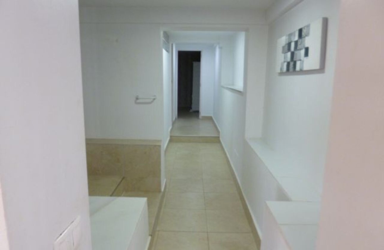 Herverkoop - Villa -
Villamartin - Costa Blanca