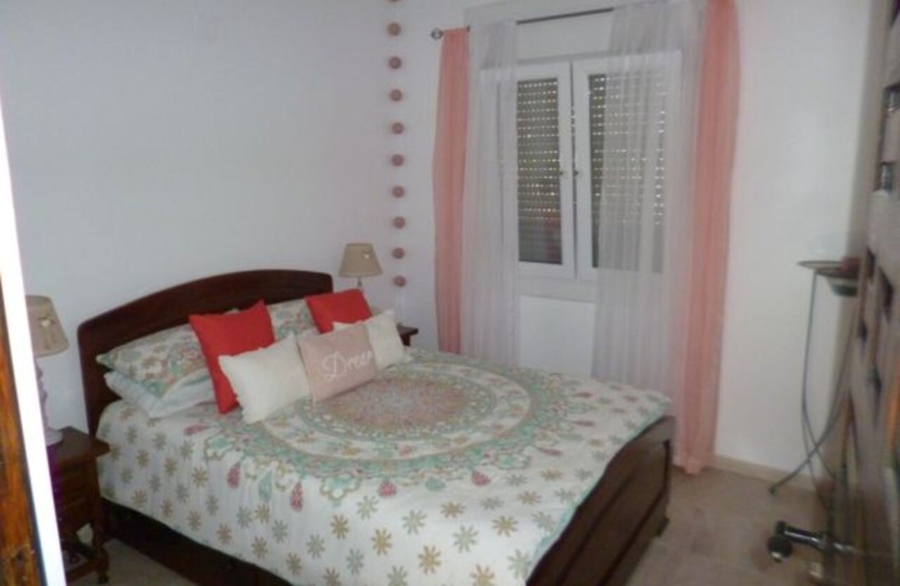 Herverkoop - Villa -
Villamartin - Costa Blanca