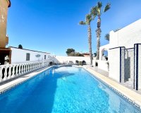 Herverkoop - Villa -
Villamartin - Costa Blanca