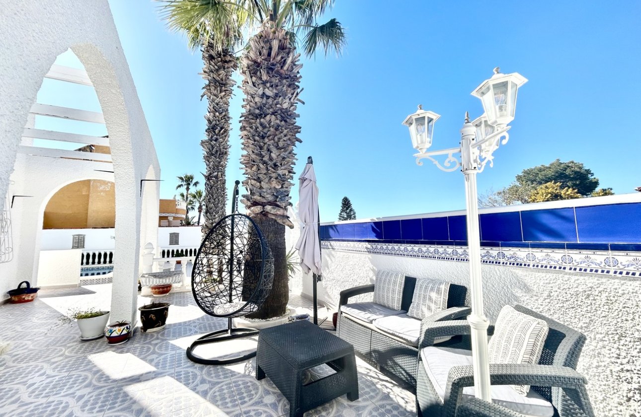 Herverkoop - Villa -
Villamartin - Costa Blanca