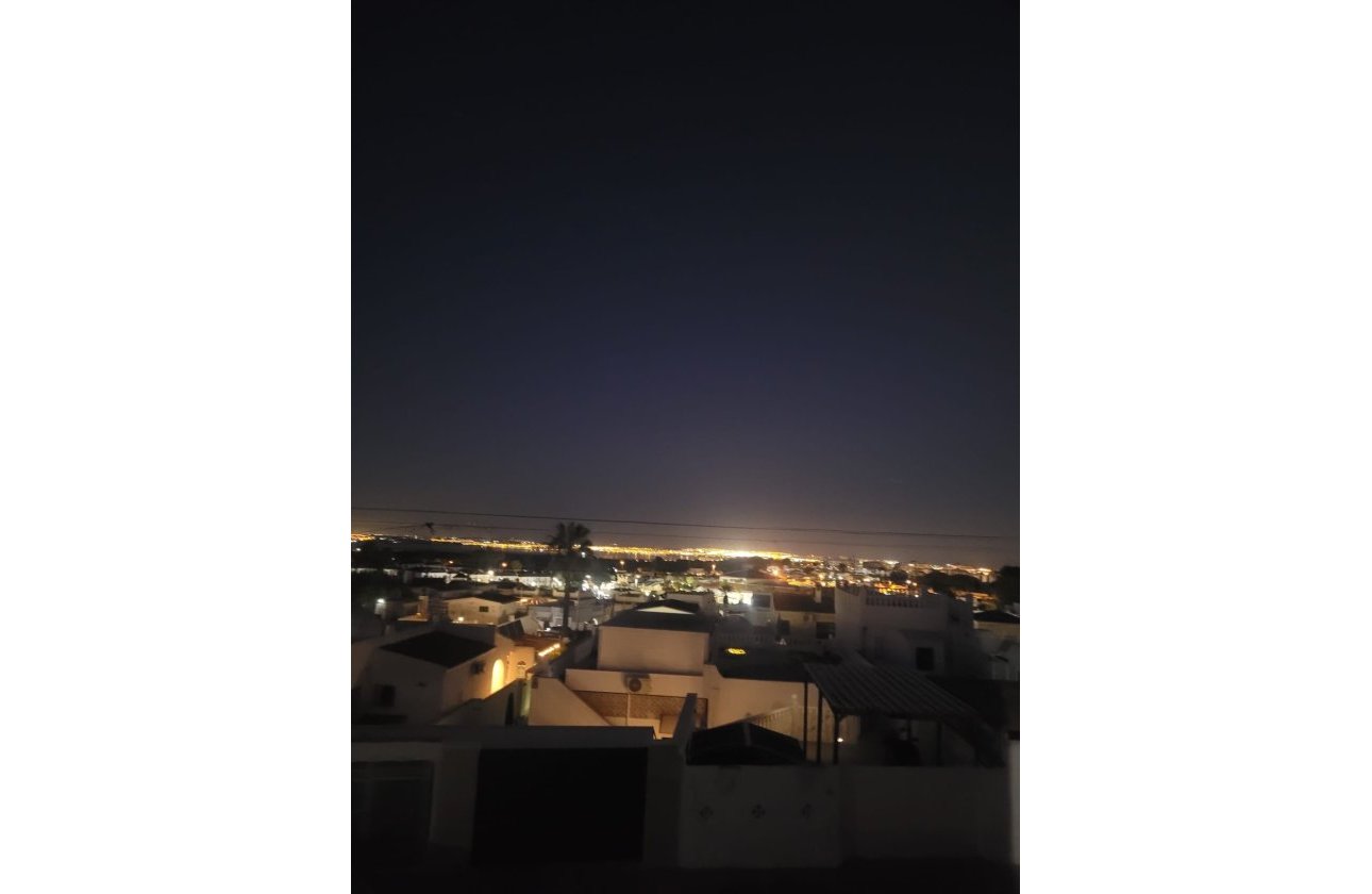 Herverkoop - Villa -
Villamartin - Costa Blanca