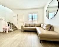 Herverkoop - Villa -
Villamartin - Costa Blanca