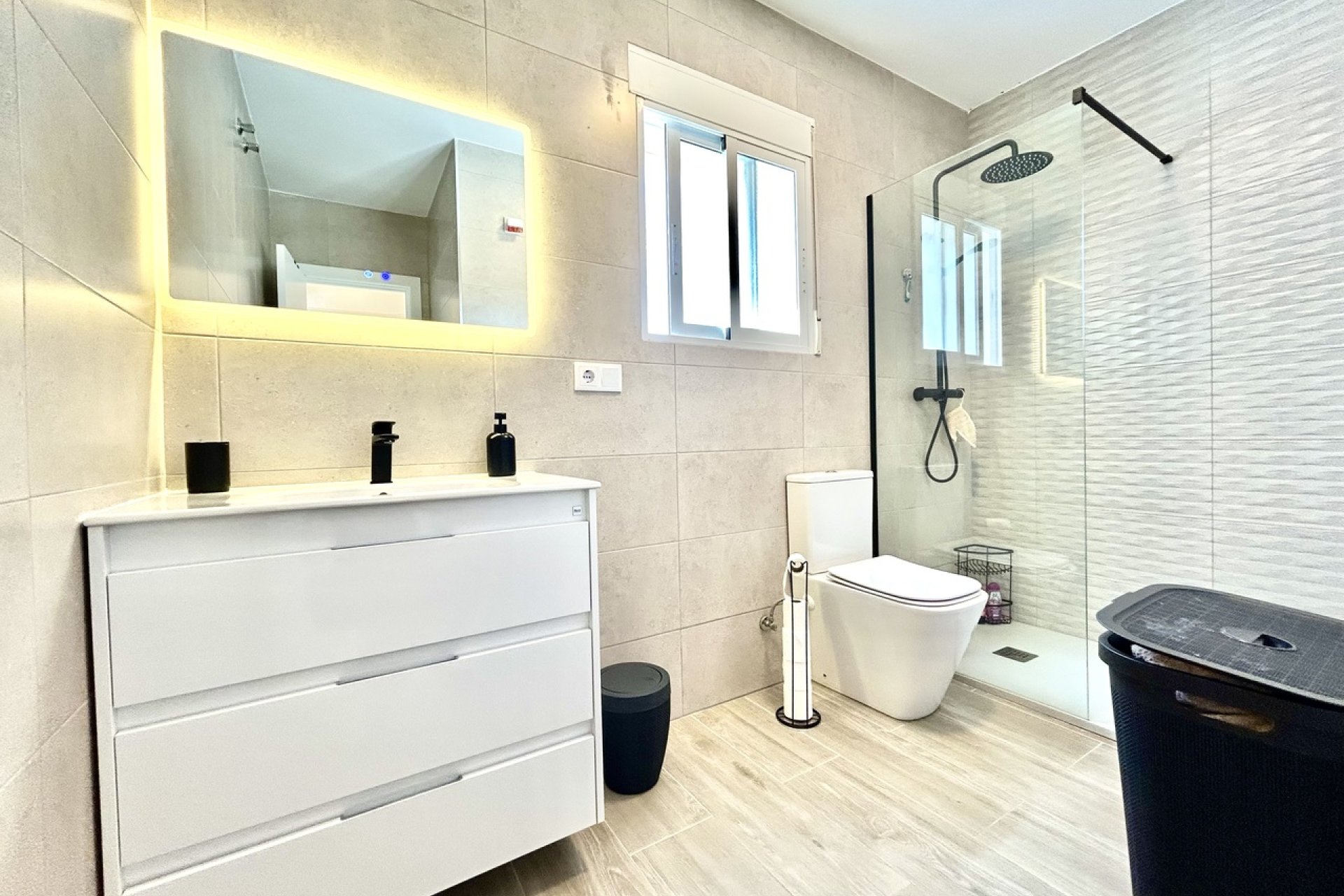 Herverkoop - Villa -
Villamartin - Costa Blanca