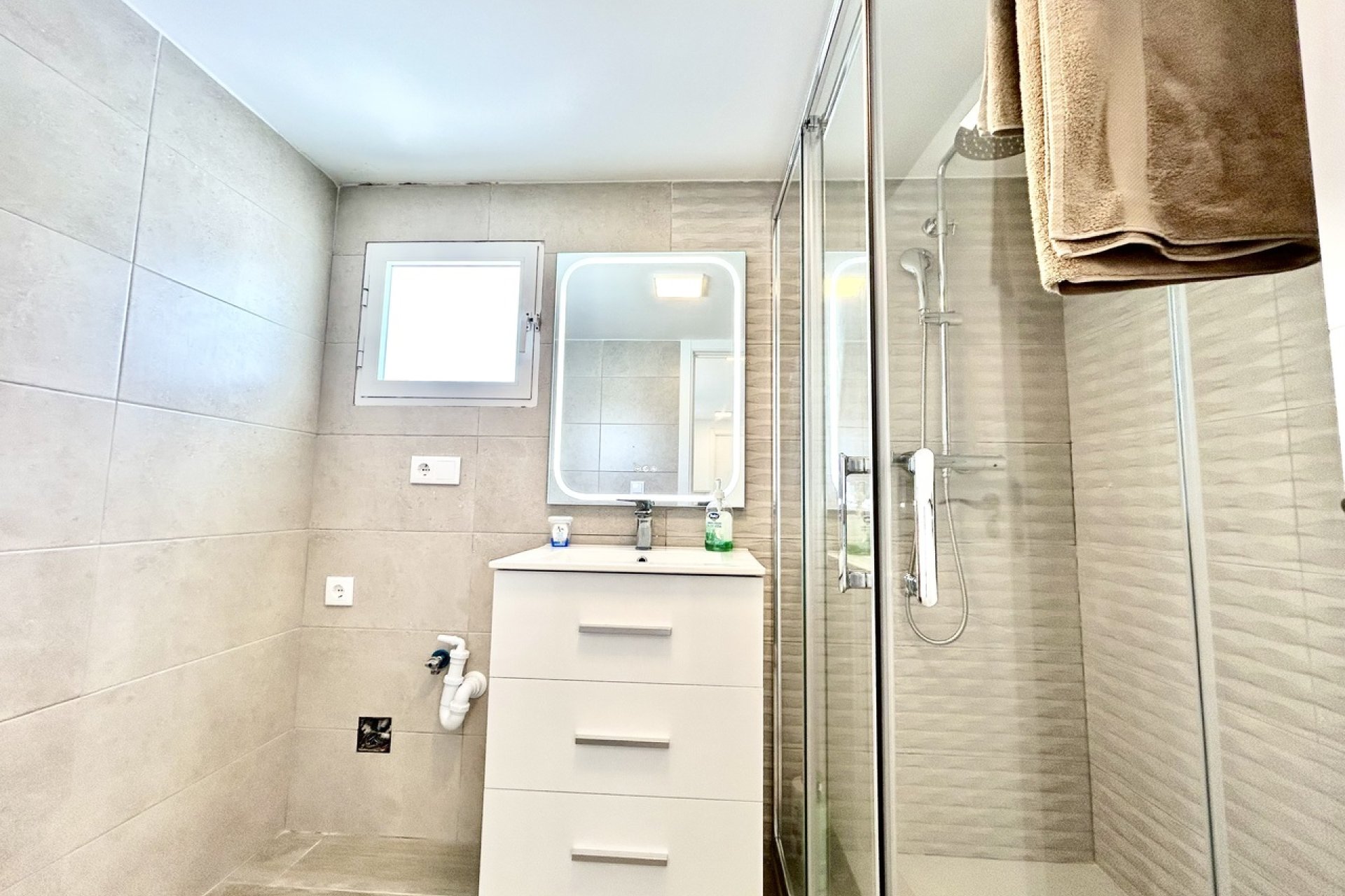 Herverkoop - Villa -
Villamartin - Costa Blanca