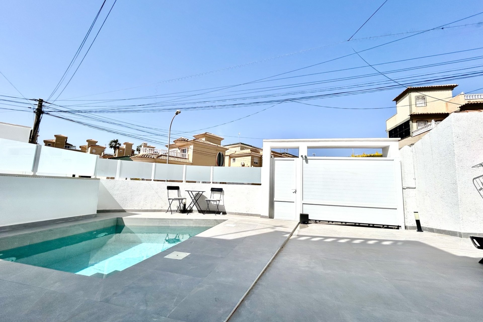 Herverkoop - Villa -
Villamartin - Costa Blanca