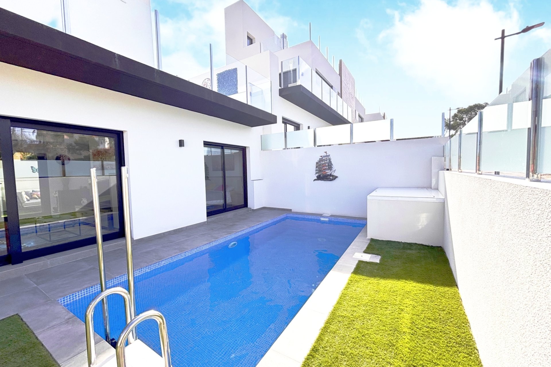 Herverkoop - Villa -
Villamartin - Costa Blanca