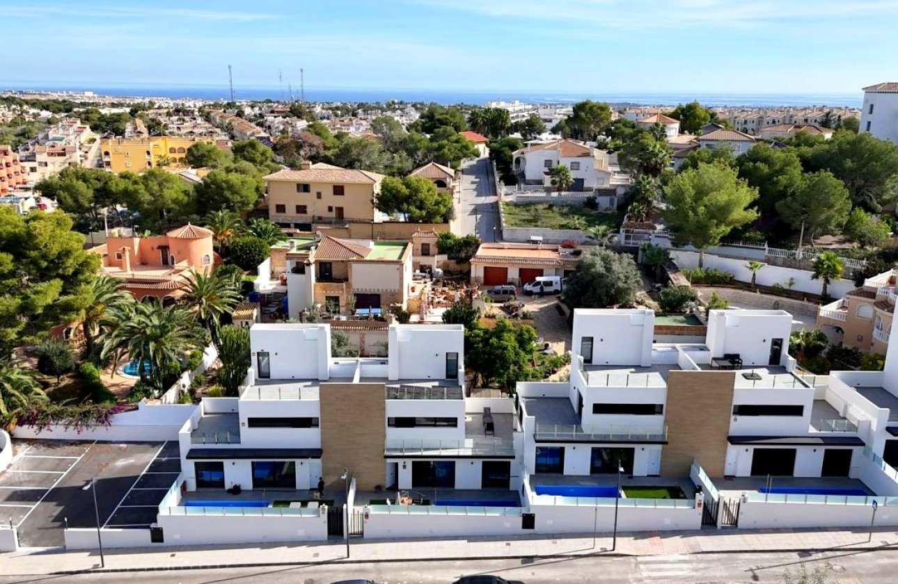 Herverkoop - Villa -
Villamartin - Costa Blanca