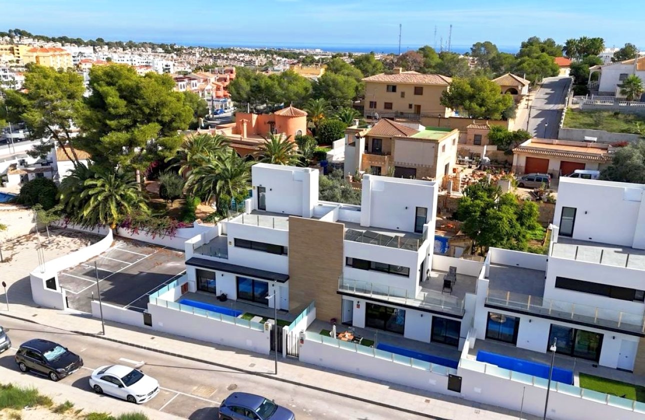 Herverkoop - Villa -
Villamartin - Costa Blanca