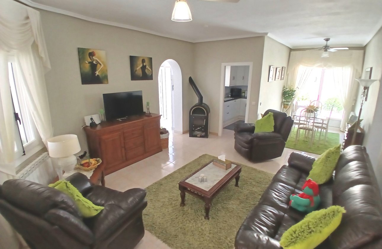 Herverkoop - Villa -
Villamartin - Costa Blanca