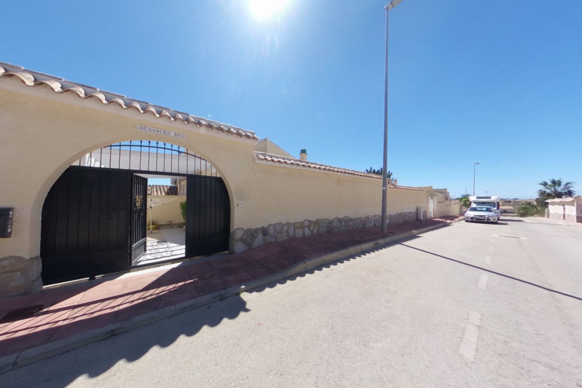 Herverkoop - Villa -
Villamartin - Costa Blanca
