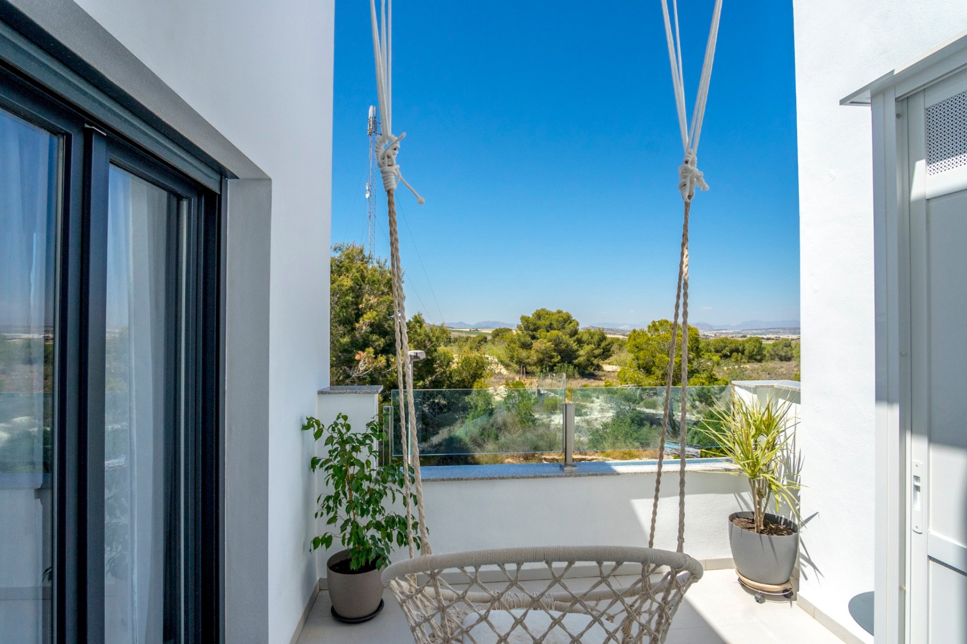 Herverkoop - Villa -
Villamartin - Costa Blanca