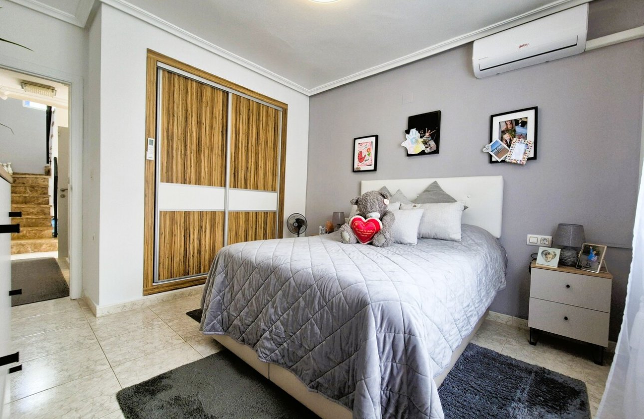 Herverkoop - Villa -
Villamartin - Costa Blanca