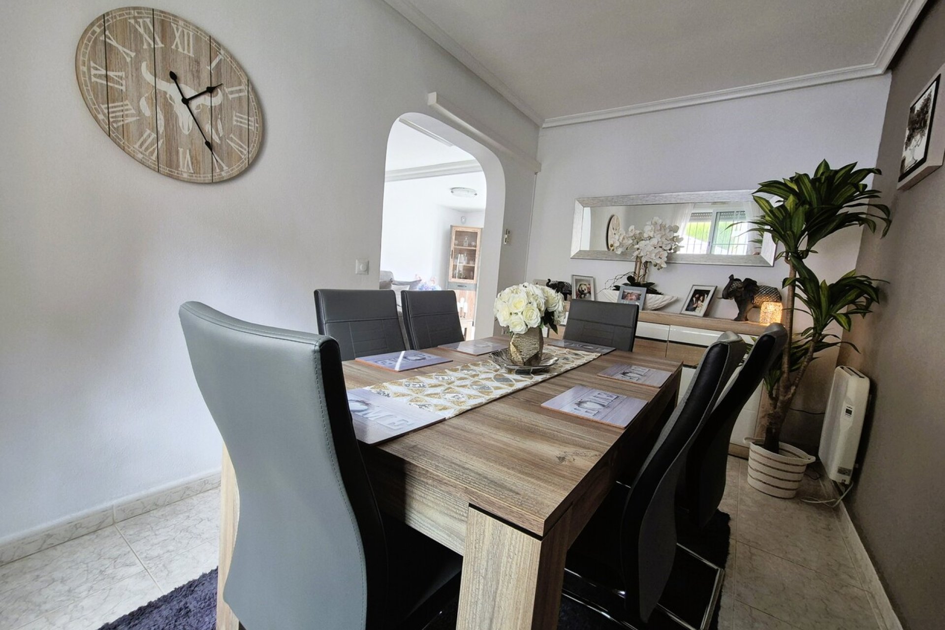 Herverkoop - Villa -
Villamartin - Costa Blanca