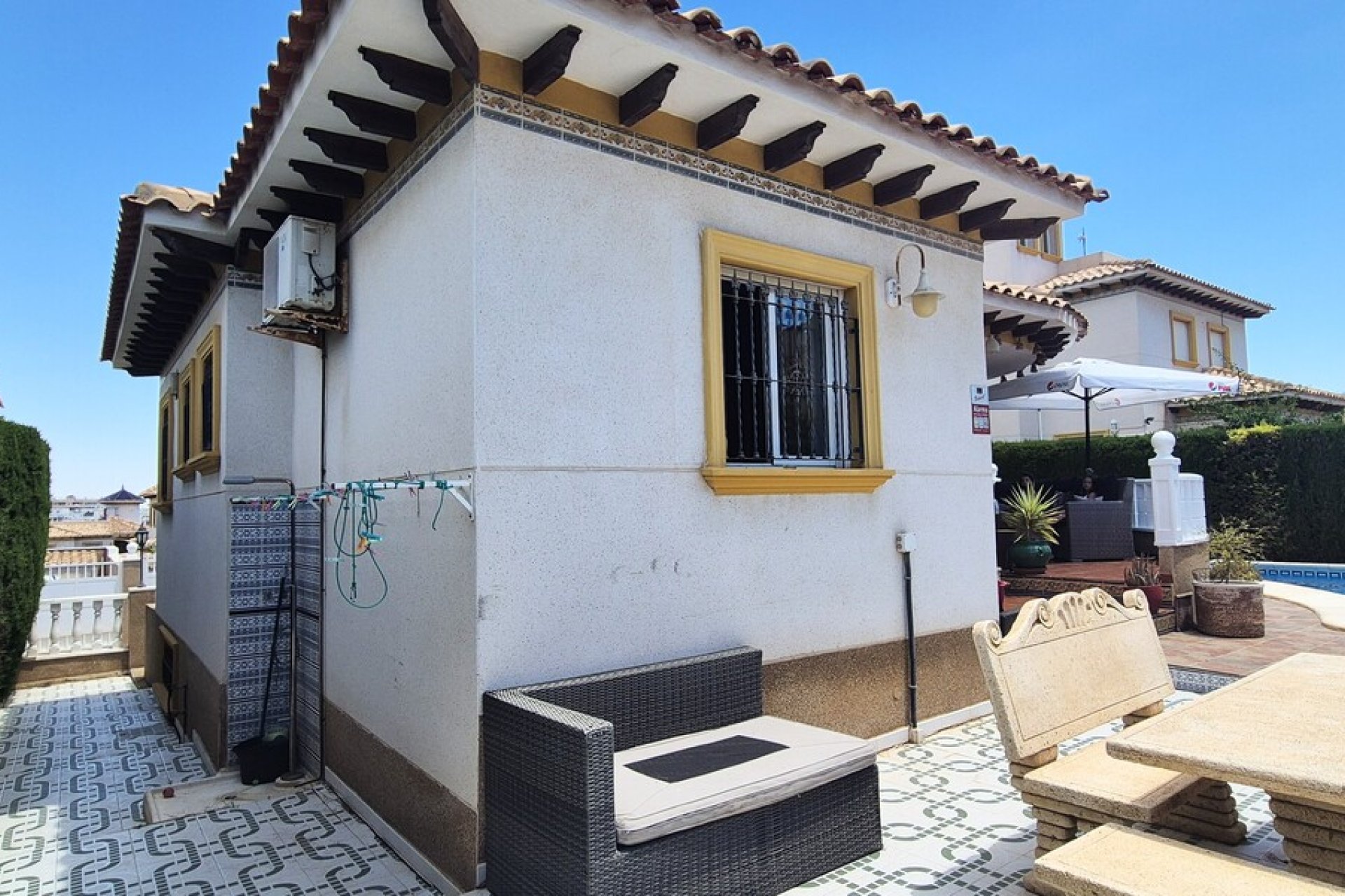 Herverkoop - Villa -
Villamartin - Costa Blanca