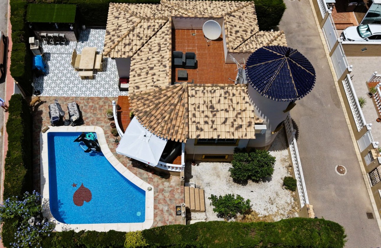 Herverkoop - Villa -
Villamartin - Costa Blanca