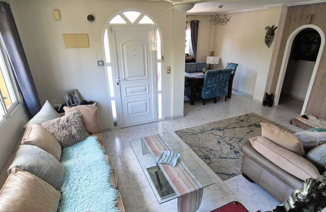 Herverkoop - Villa -
Villamartin - Costa Blanca