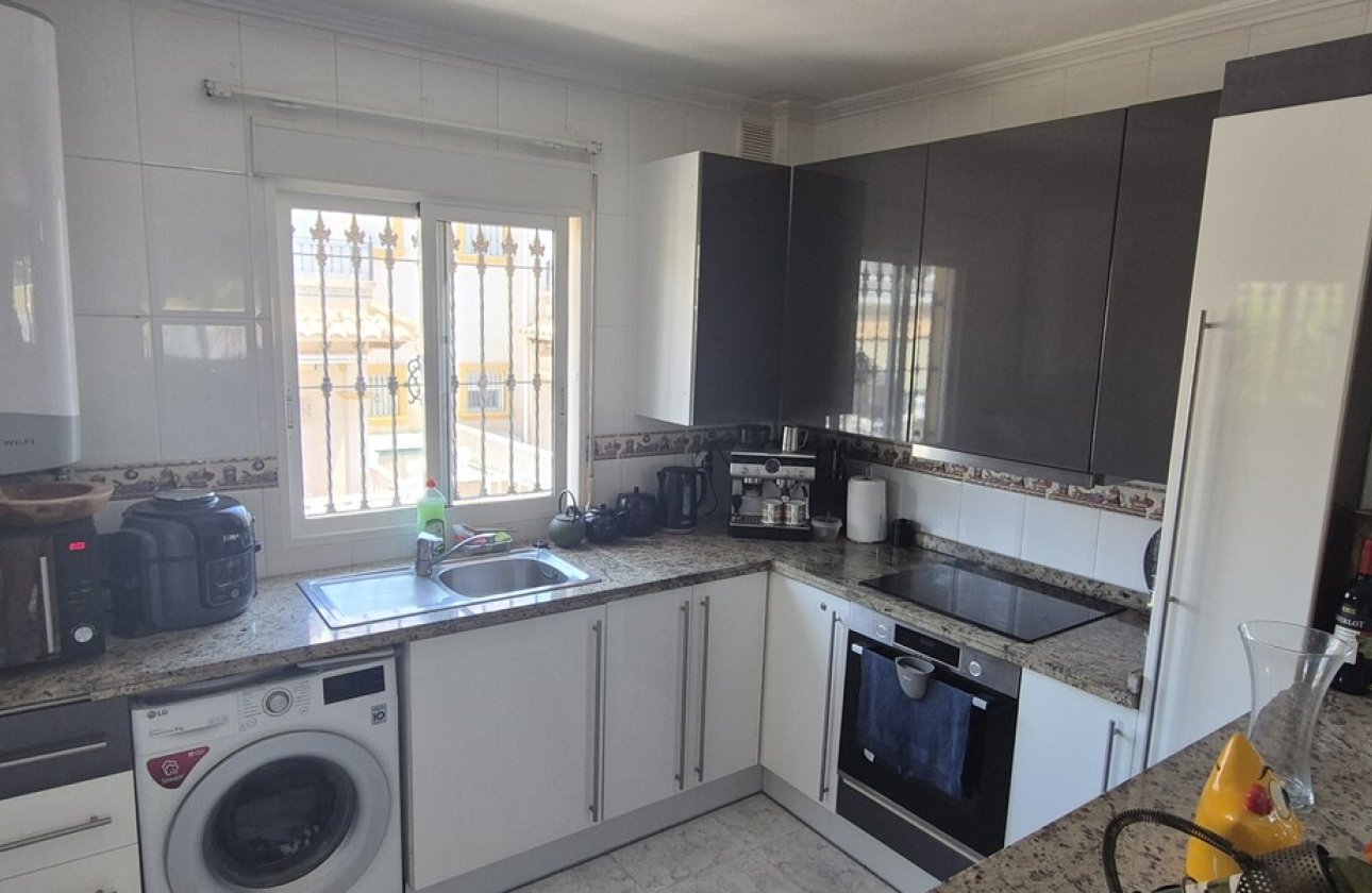 Herverkoop - Villa -
Villamartin - Costa Blanca