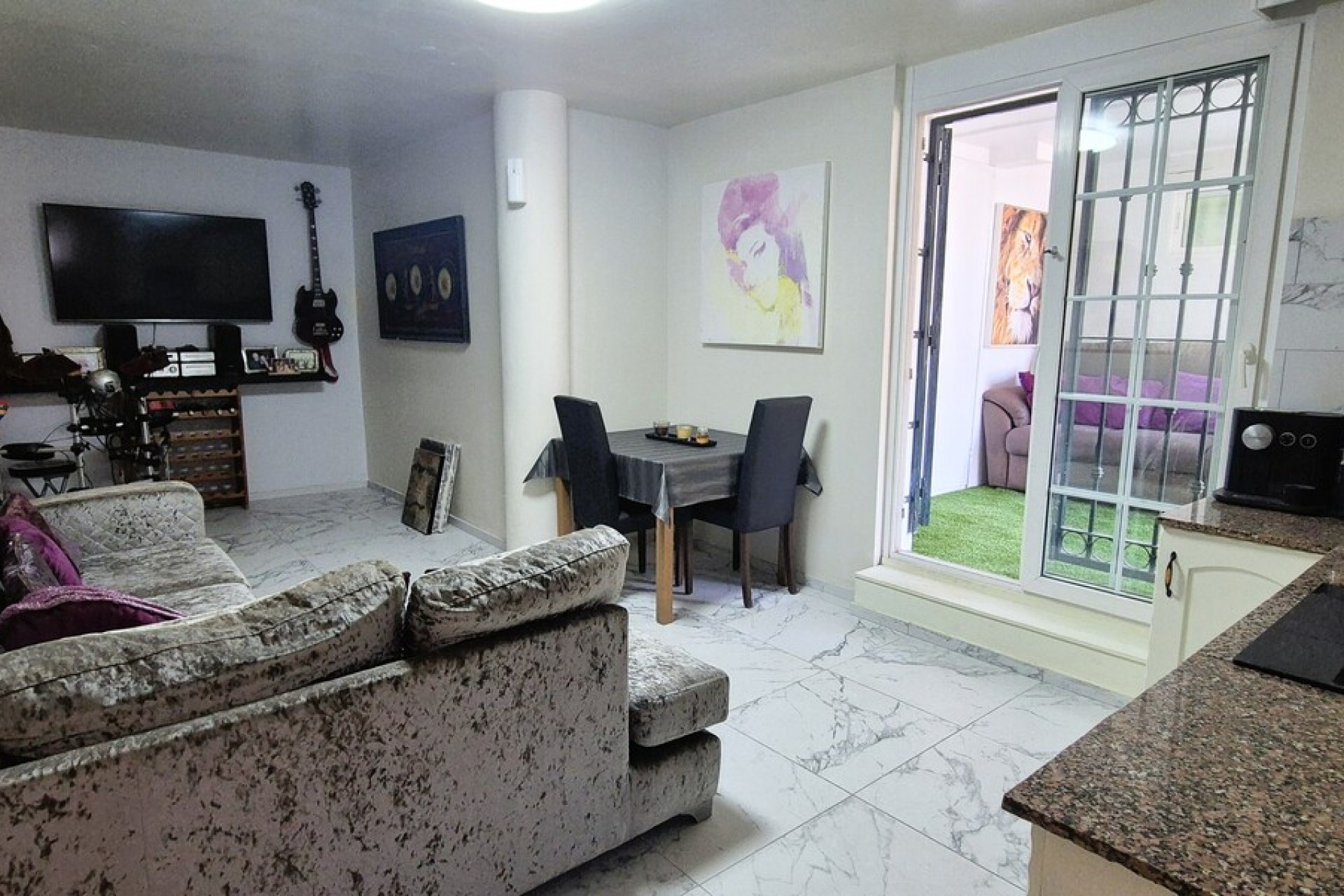 Herverkoop - Villa -
Villamartin - Costa Blanca