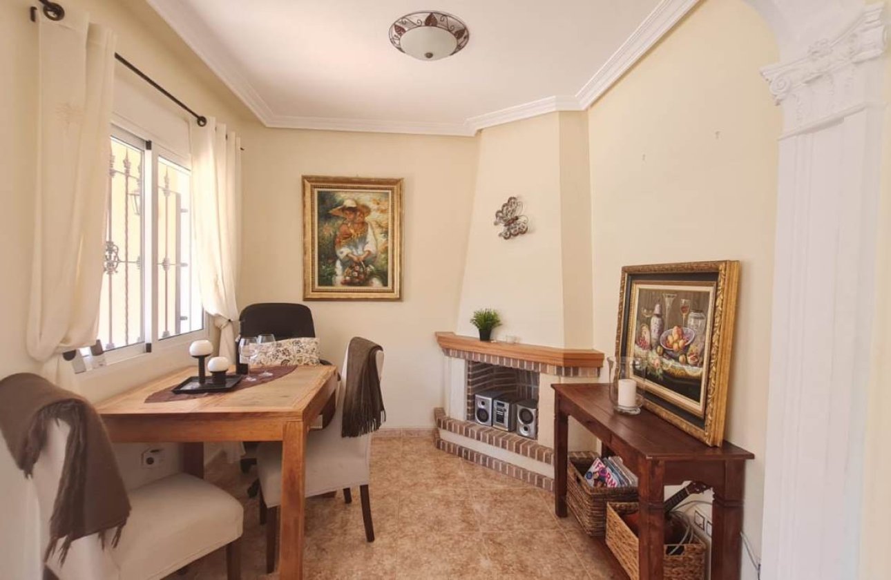 Herverkoop - Villa -
Villamartin - Costa Blanca