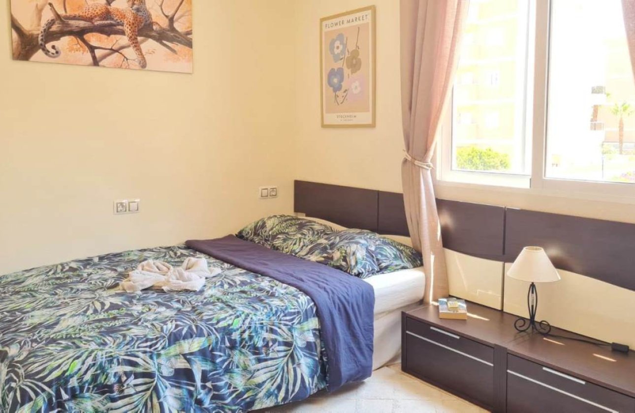 Herverkoop - Villa -
Villamartin - Costa Blanca