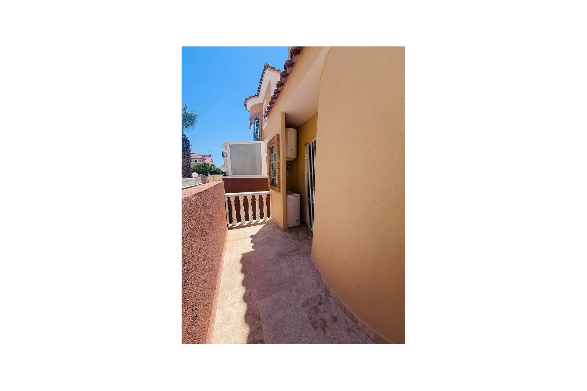 Herverkoop - Villa -
Villamartin - Costa Blanca