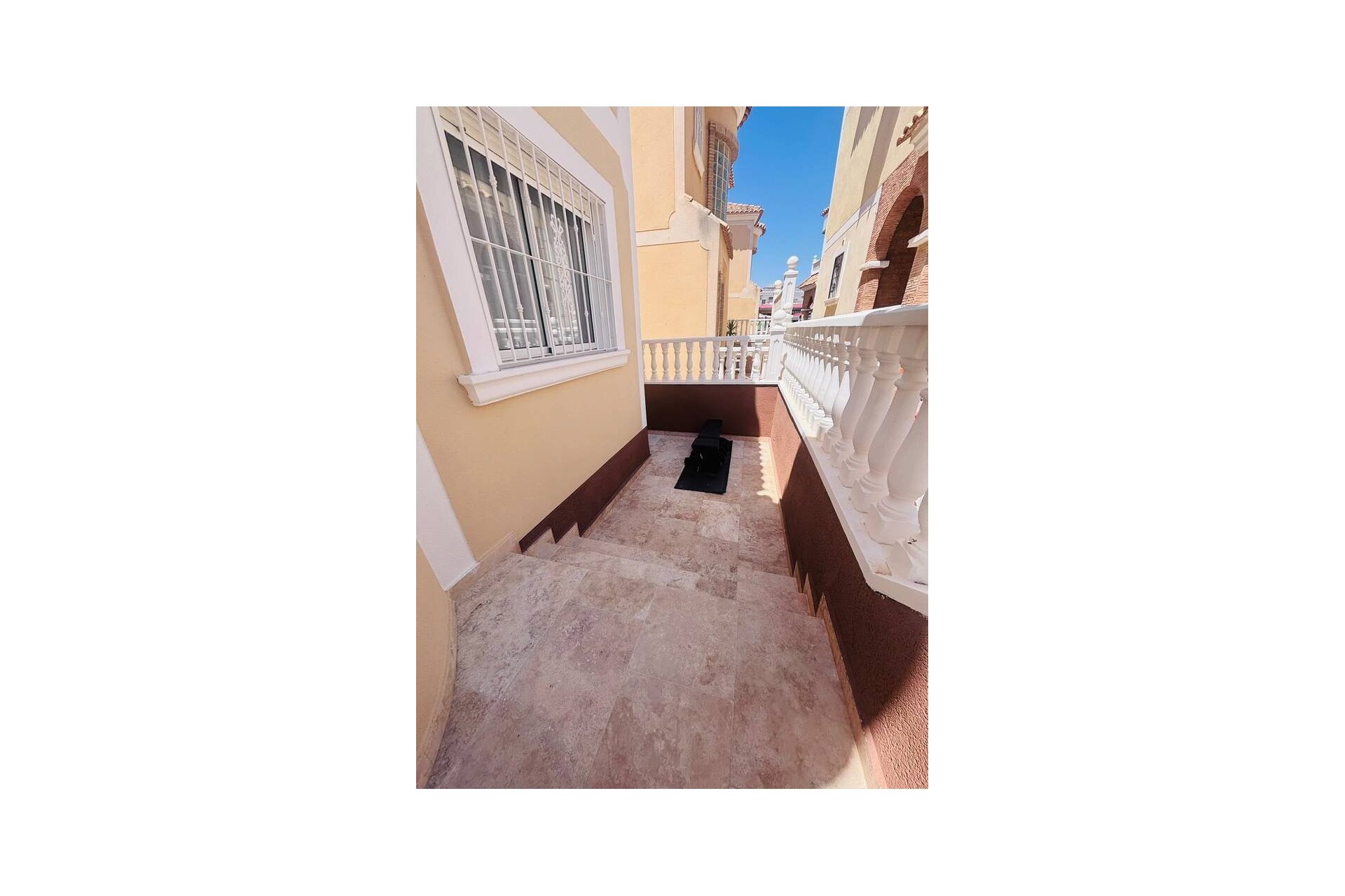 Herverkoop - Villa -
Villamartin - Costa Blanca