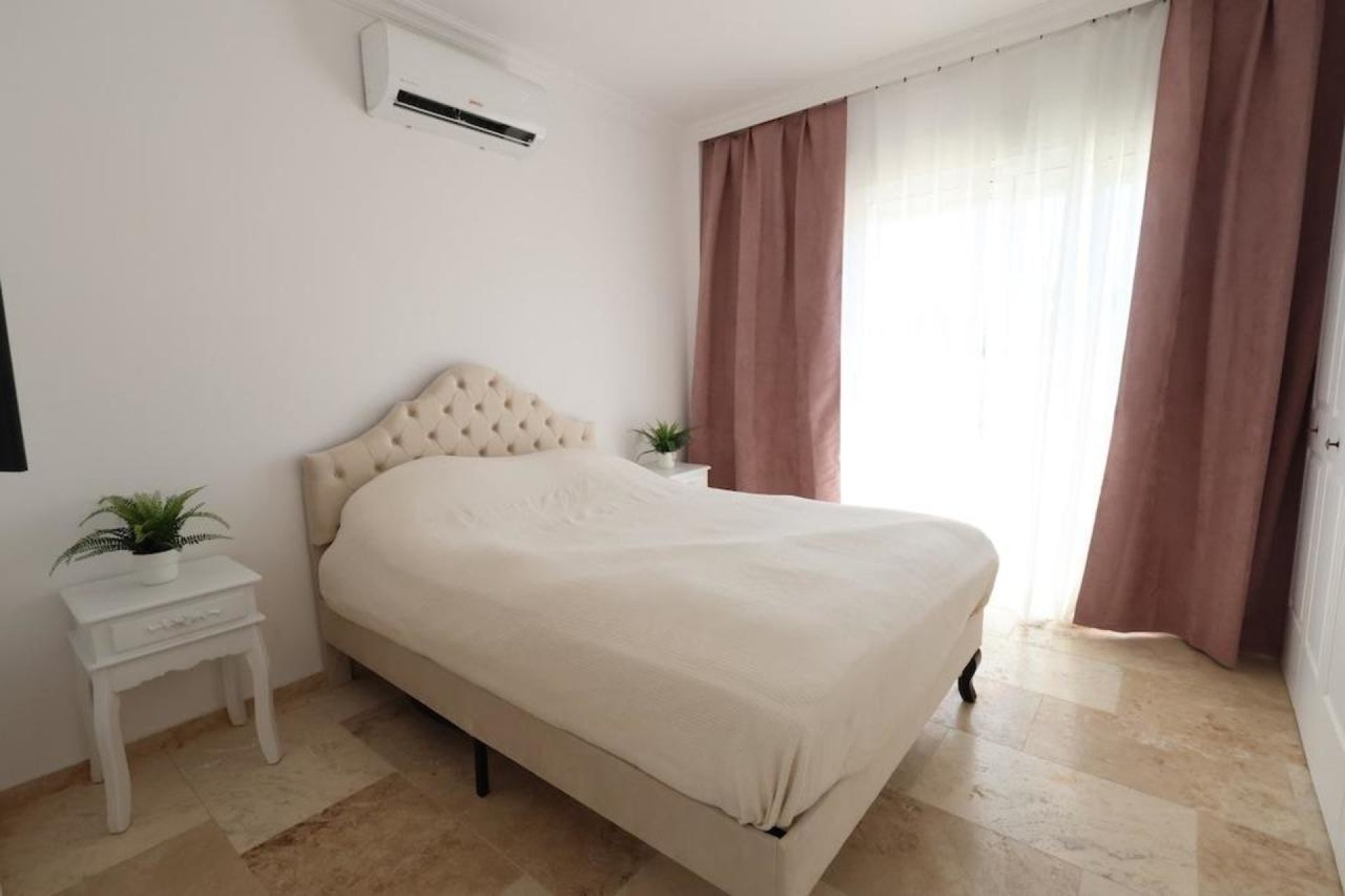 Herverkoop - Villa -
Villamartin - Costa Blanca