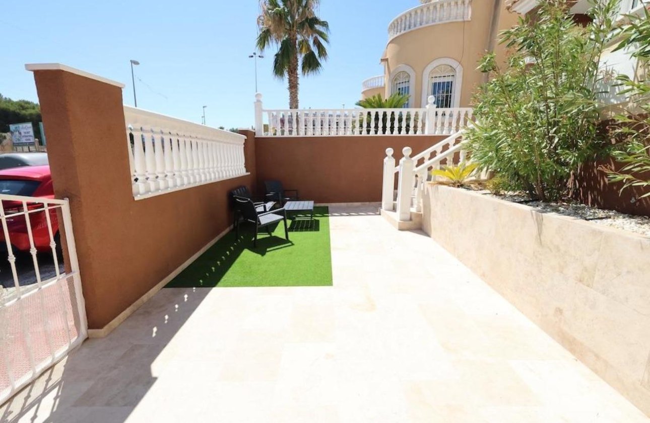 Herverkoop - Villa -
Villamartin - Costa Blanca