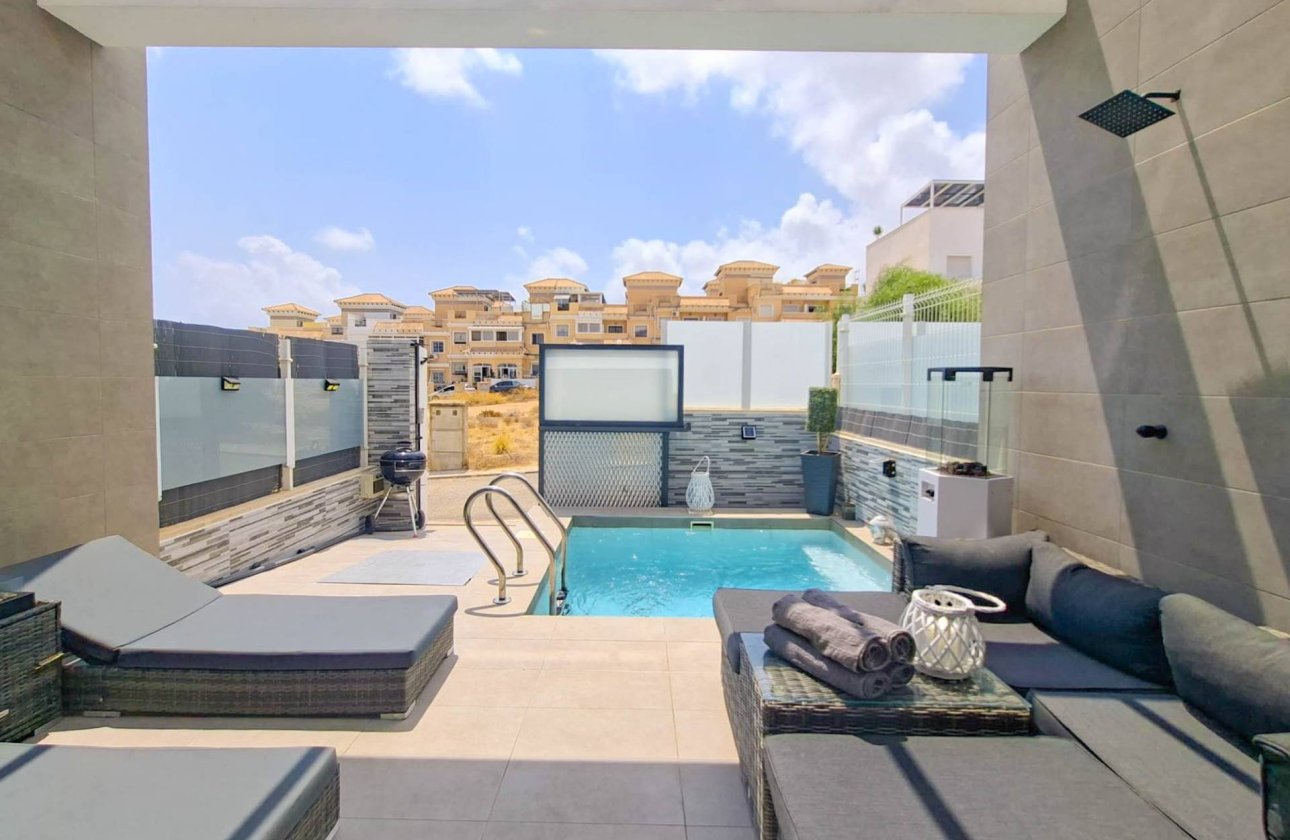 Herverkoop - Villa -
Villamartin - Costa Blanca
