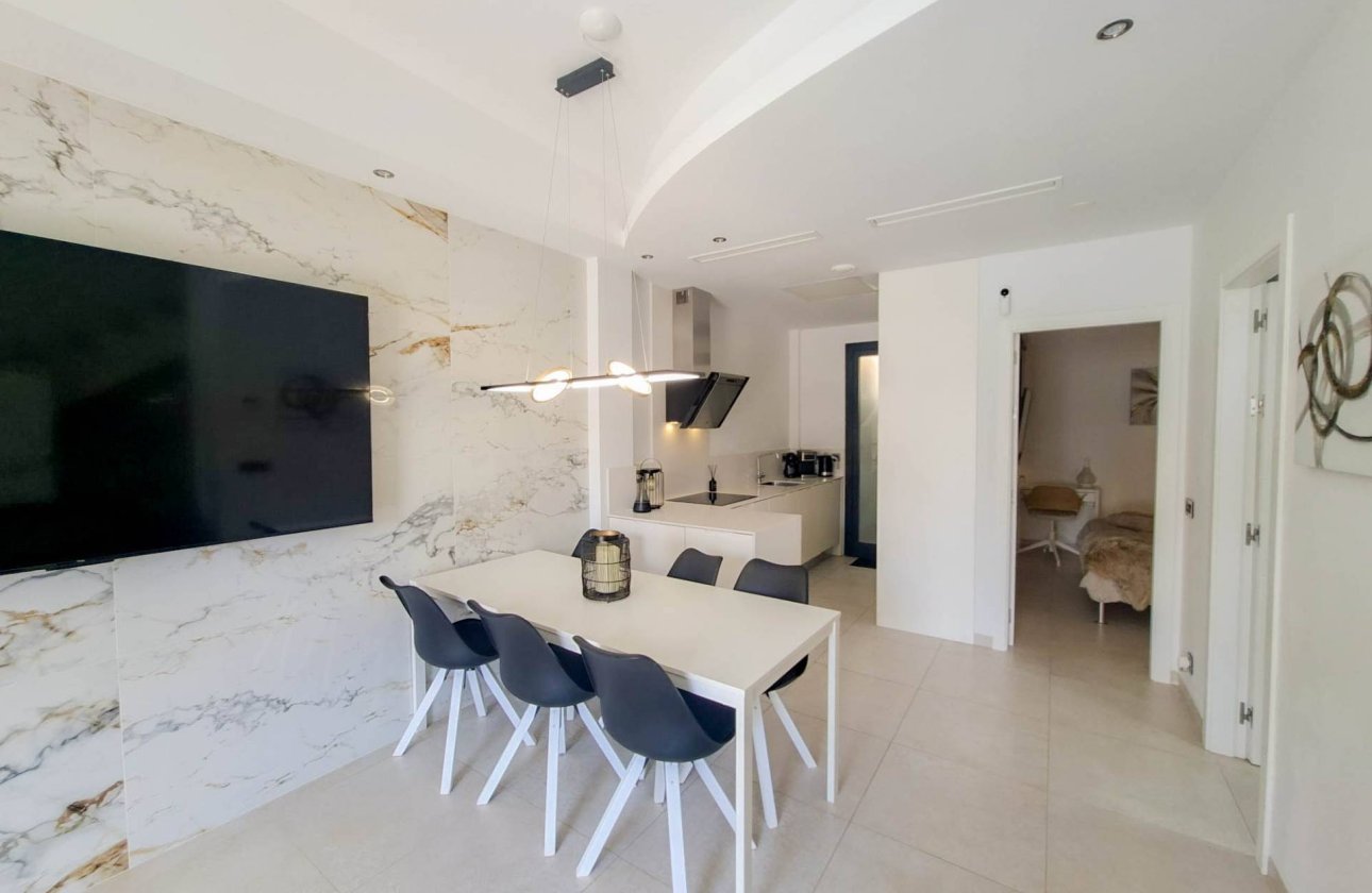Herverkoop - Villa -
Villamartin - Costa Blanca