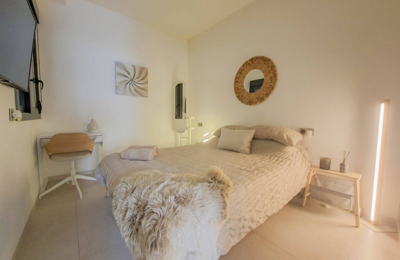 Herverkoop - Villa -
Villamartin - Costa Blanca