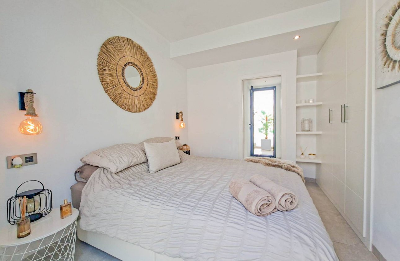 Herverkoop - Villa -
Villamartin - Costa Blanca