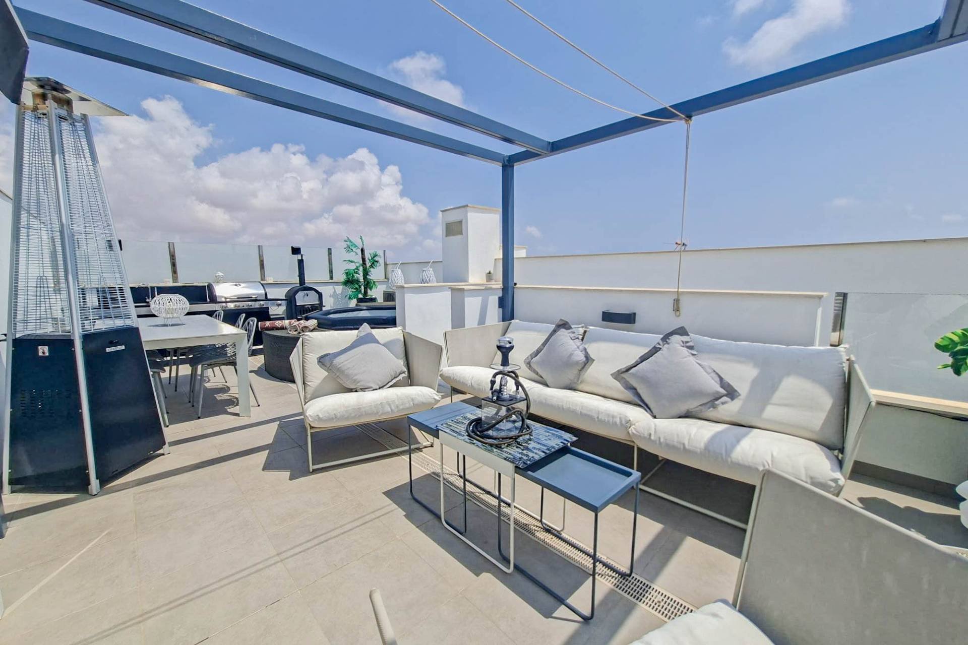 Herverkoop - Villa -
Villamartin - Costa Blanca