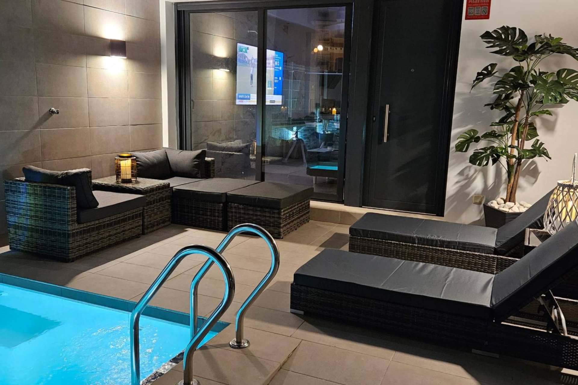 Herverkoop - Villa -
Villamartin - Costa Blanca