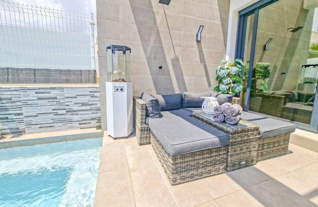 Herverkoop - Villa -
Villamartin - Costa Blanca