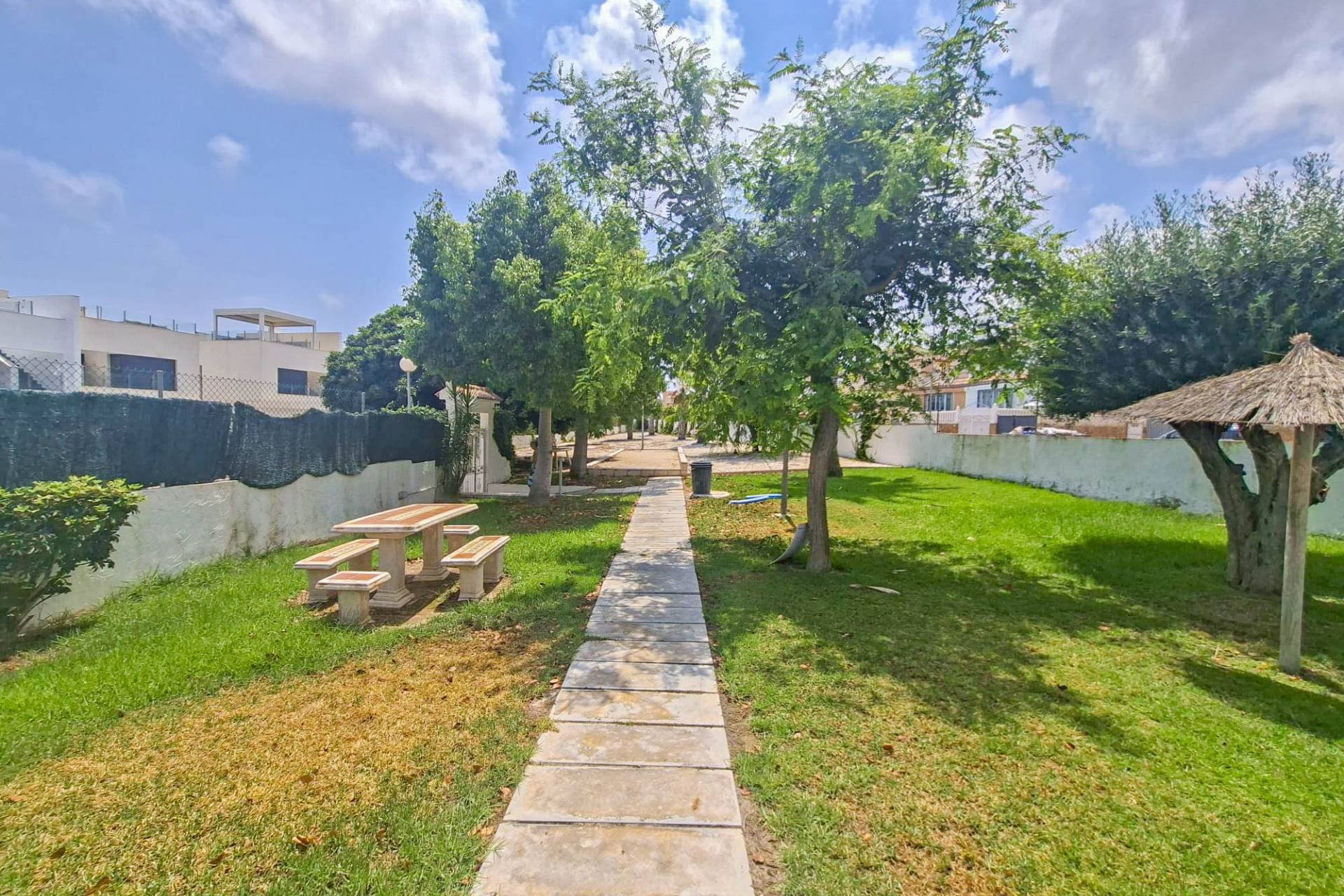 Herverkoop - Villa -
Villamartin - Costa Blanca
