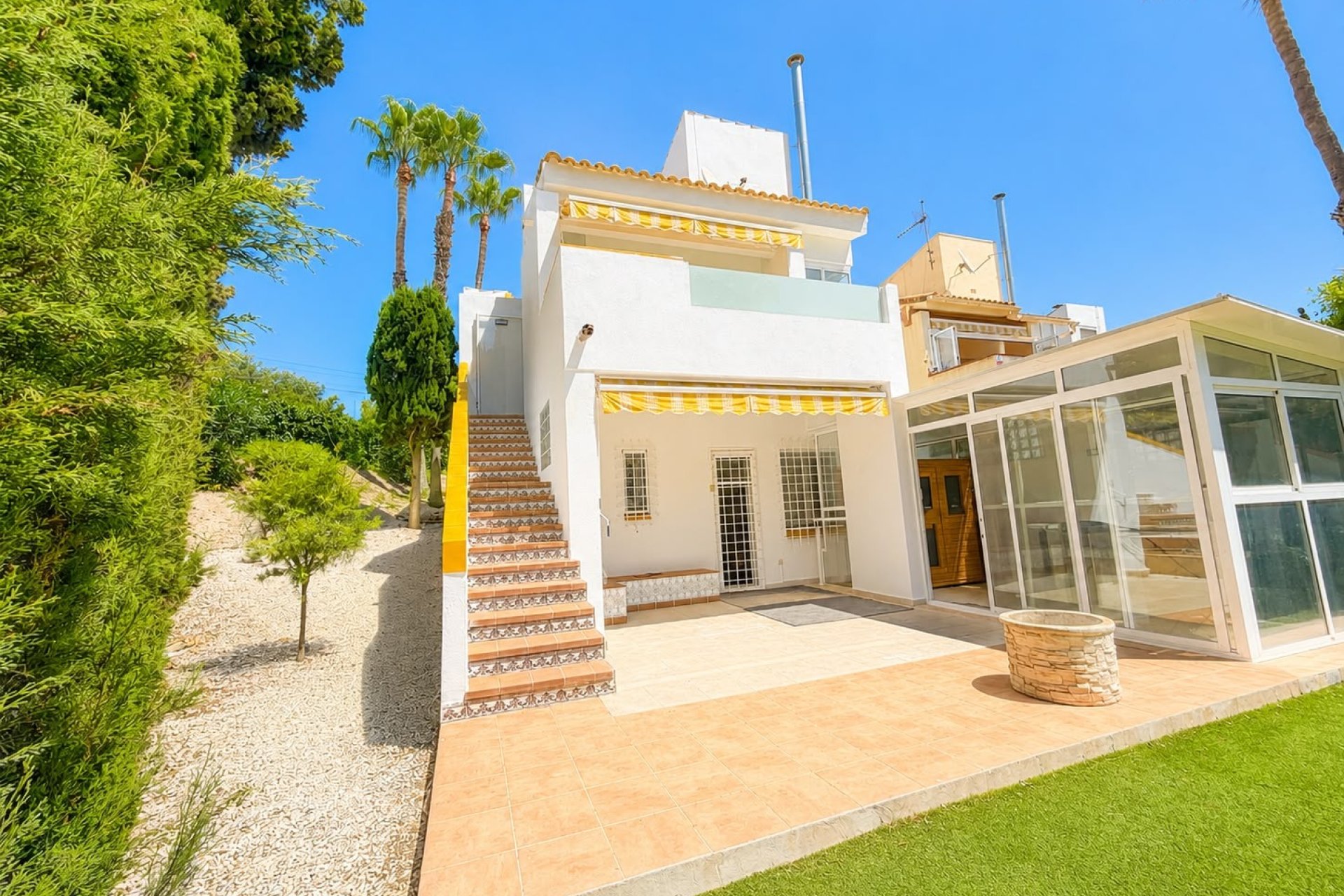 Herverkoop - Villa -
Villamartin - Costa Blanca