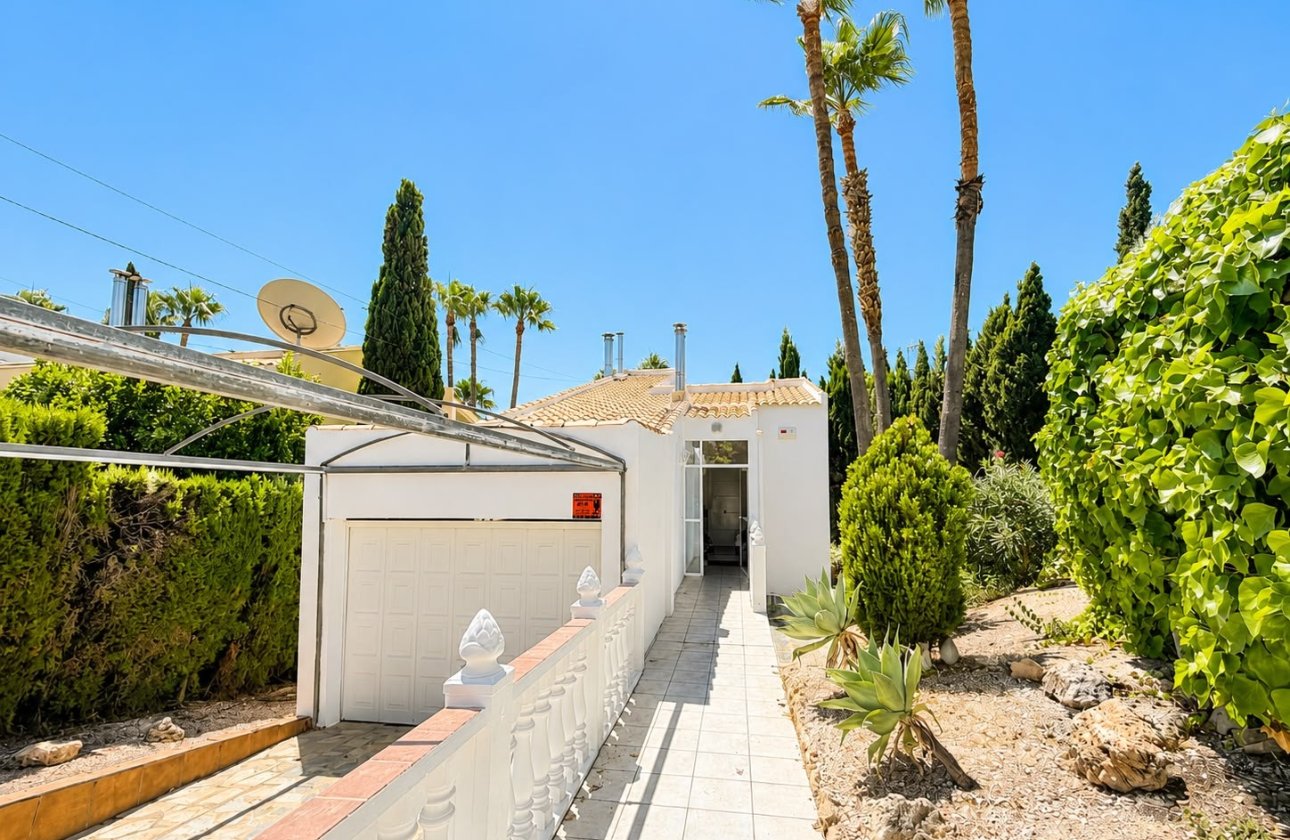 Herverkoop - Villa -
Villamartin - Costa Blanca