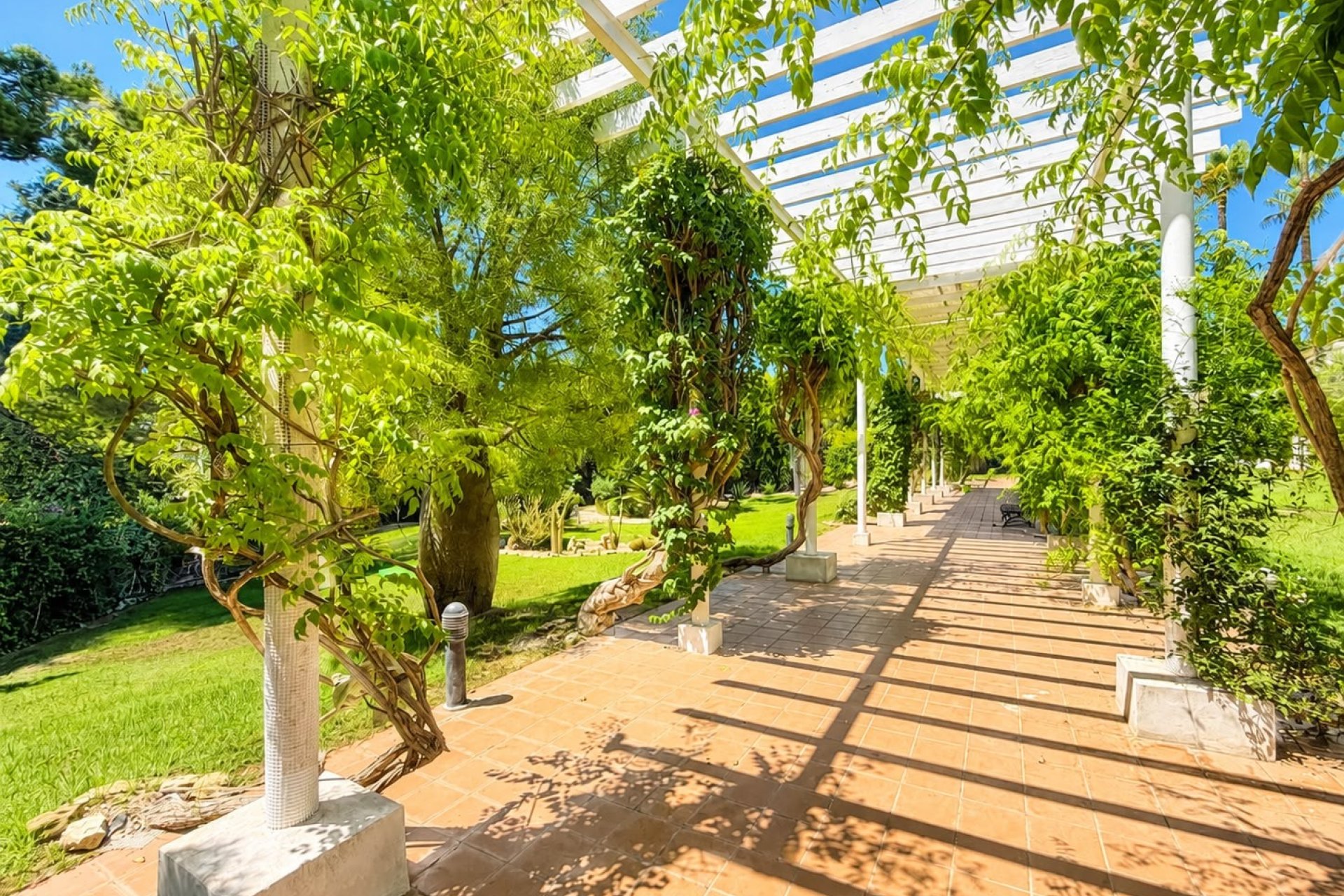 Herverkoop - Villa -
Villamartin - Costa Blanca