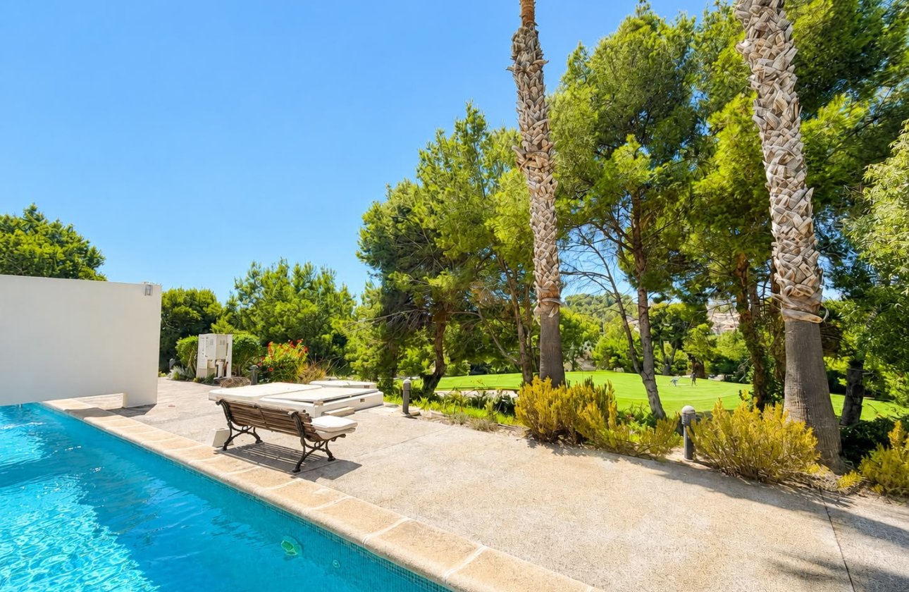 Herverkoop - Villa -
Villamartin - Costa Blanca