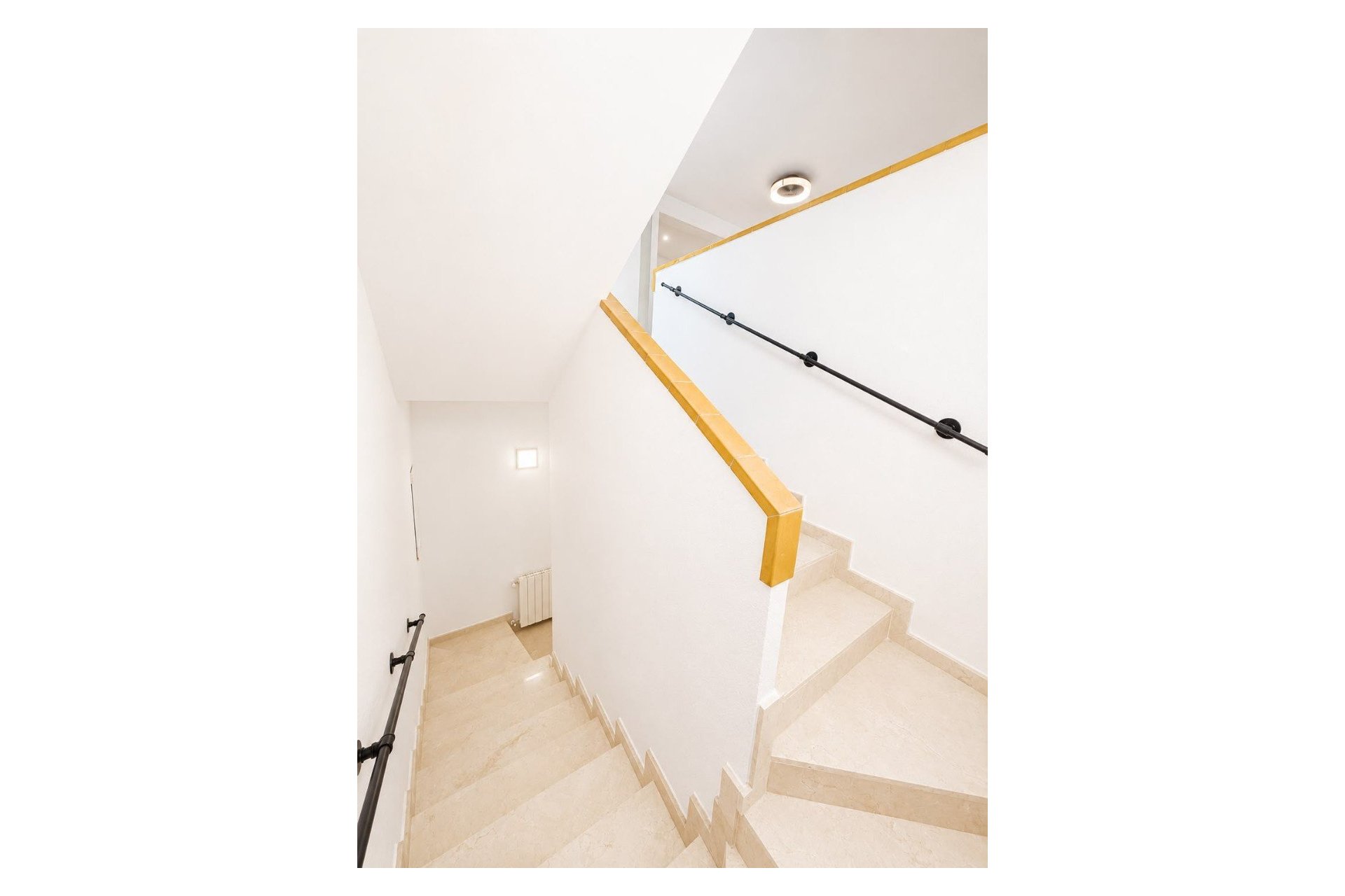 Herverkoop - Villa -
Villamartin - Costa Blanca