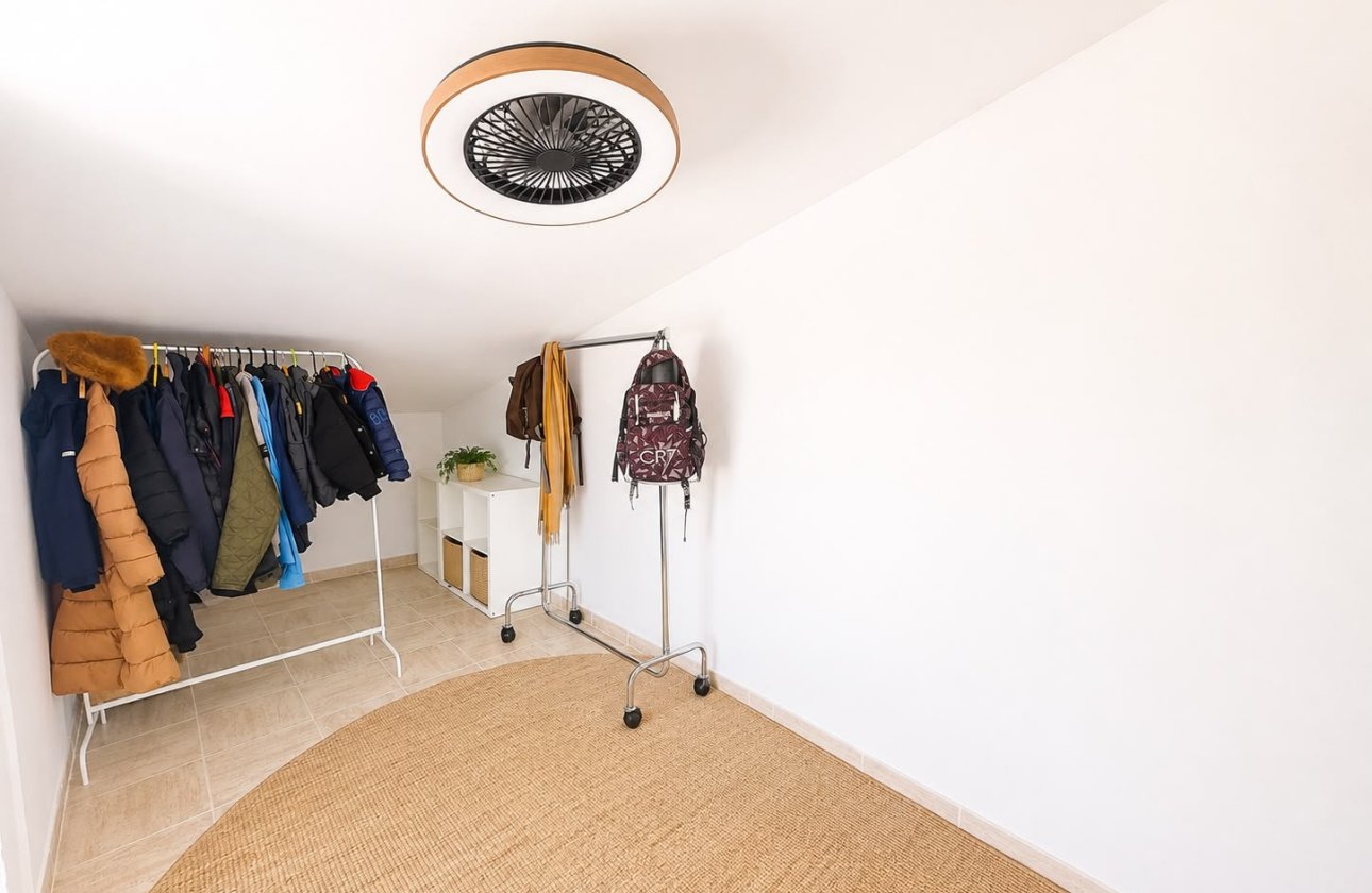 Herverkoop - Villa -
Villamartin - Costa Blanca