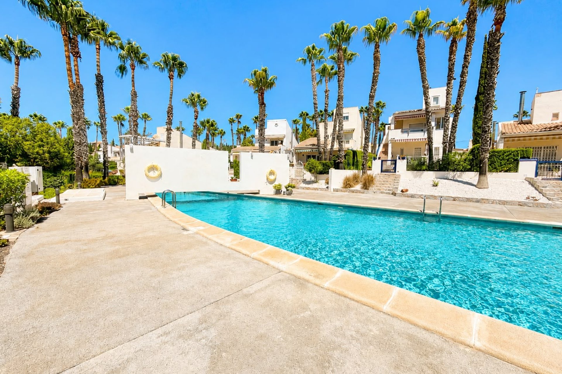 Herverkoop - Villa -
Villamartin - Costa Blanca