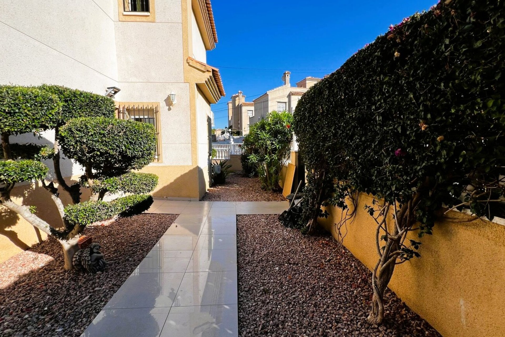 Herverkoop - Villa -
Villamartin - Costa Blanca