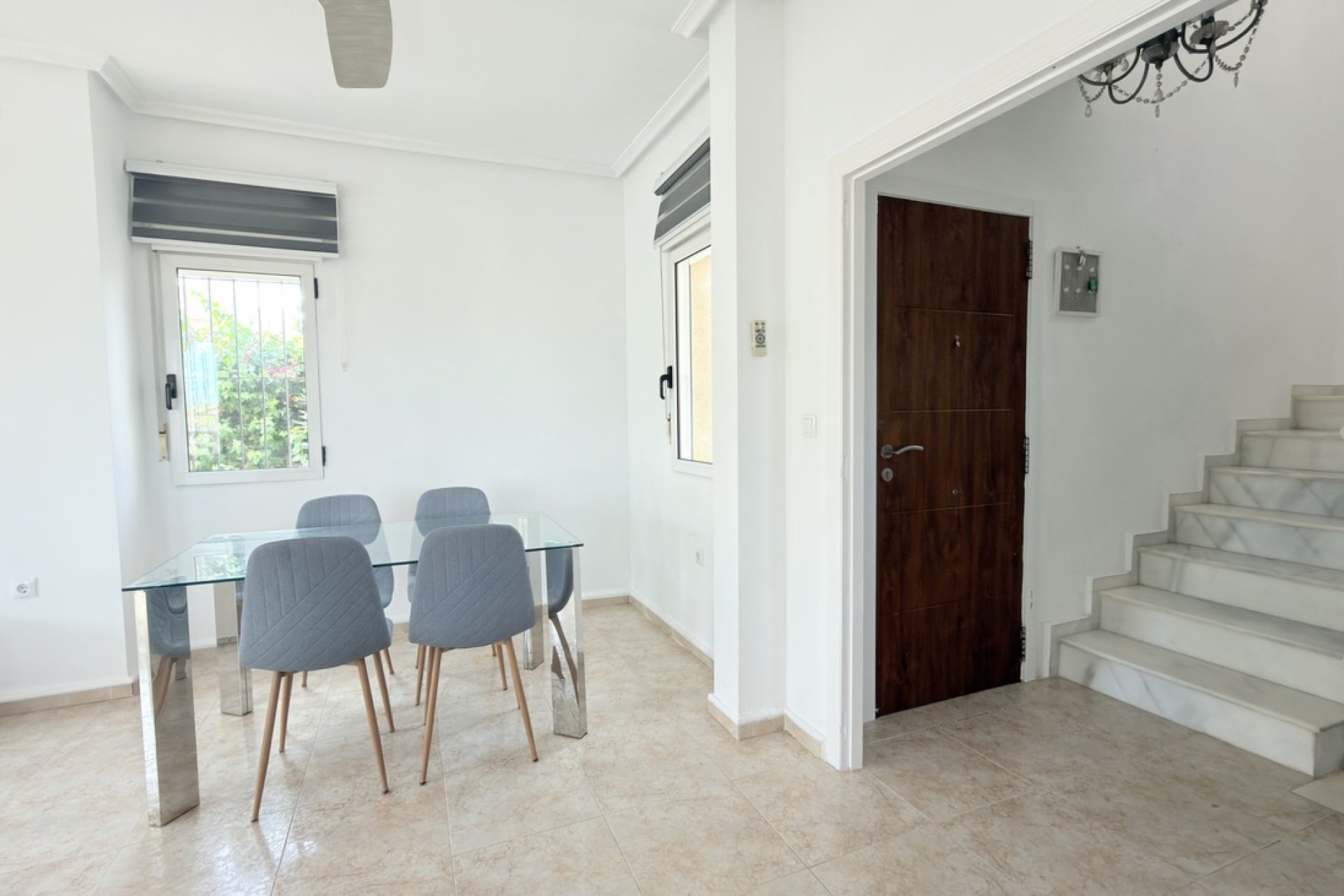 Herverkoop - Villa -
Villamartin - Costa Blanca