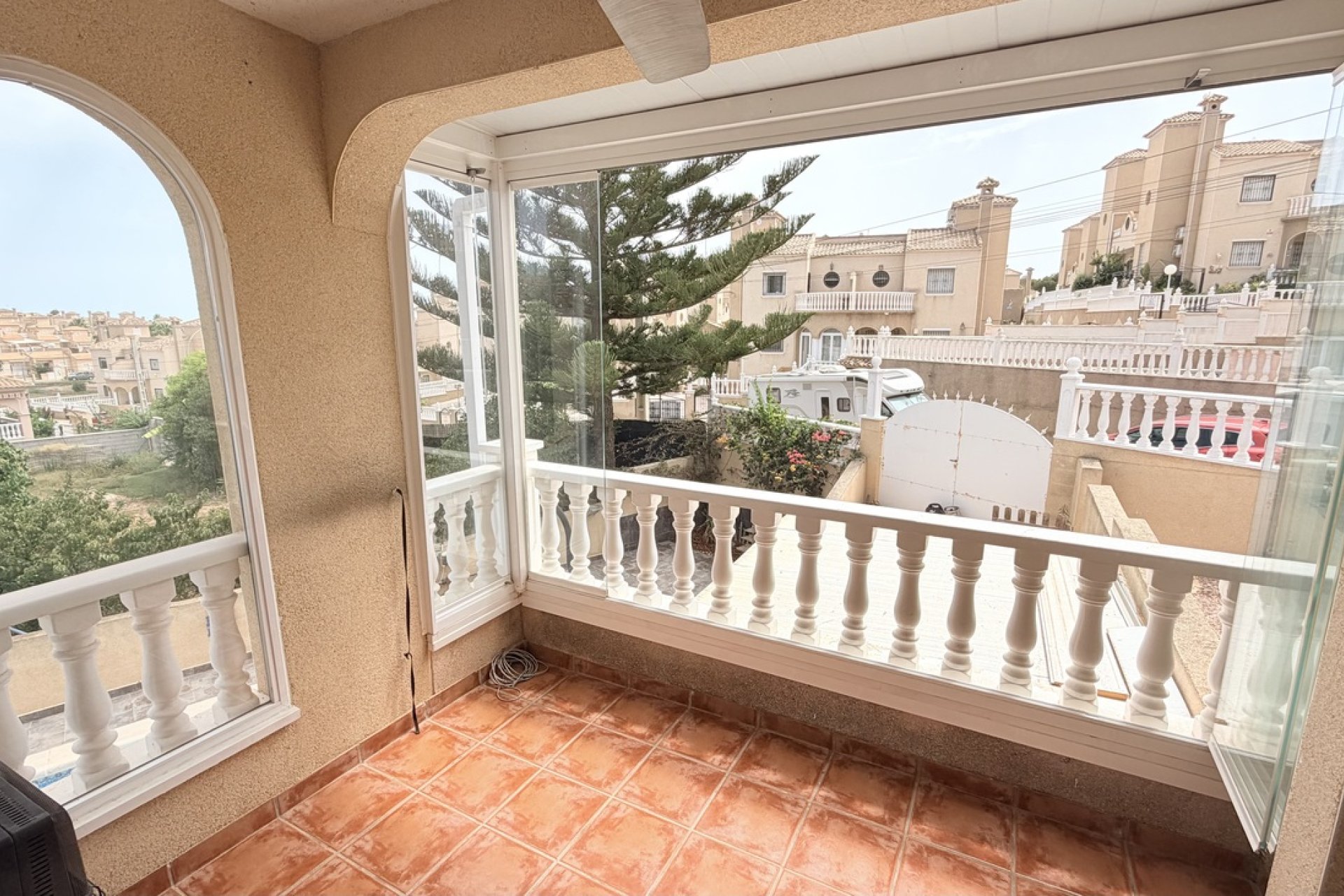 Herverkoop - Villa -
Villamartin - Costa Blanca
