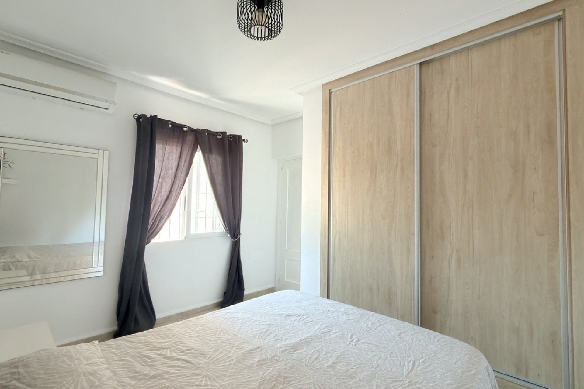Herverkoop - Villa -
Villamartin - Costa Blanca