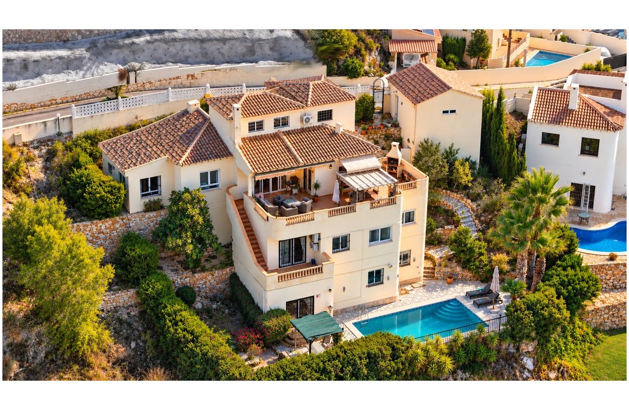 Herverkoop - Villa -
Villamartin - Costa Blanca
