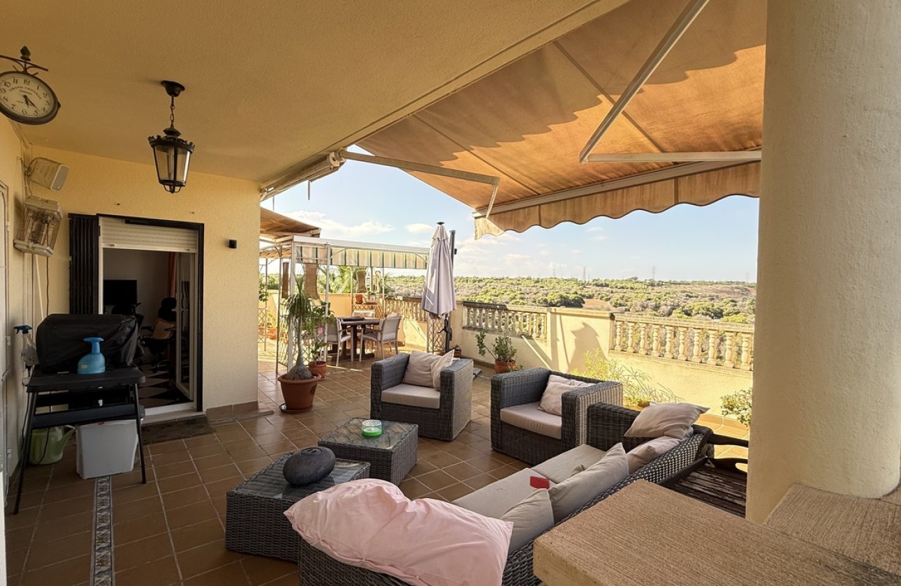 Herverkoop - Villa -
Villamartin - Costa Blanca